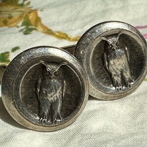 Silver metal vintage owl cufflinks